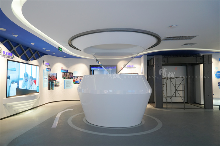 全息投影在展館中的作用是什么？